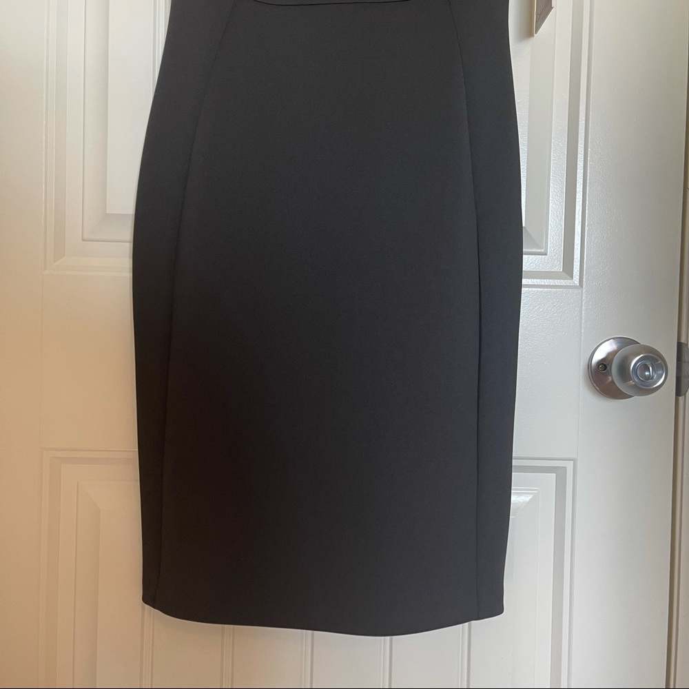 LBD - Picture 3 of 4